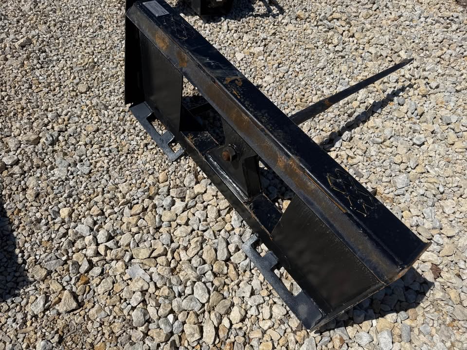 New Easy Man Skid loader Bale Spear