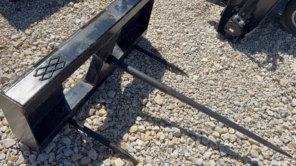 New Easy Man Skid loader Bale Spear