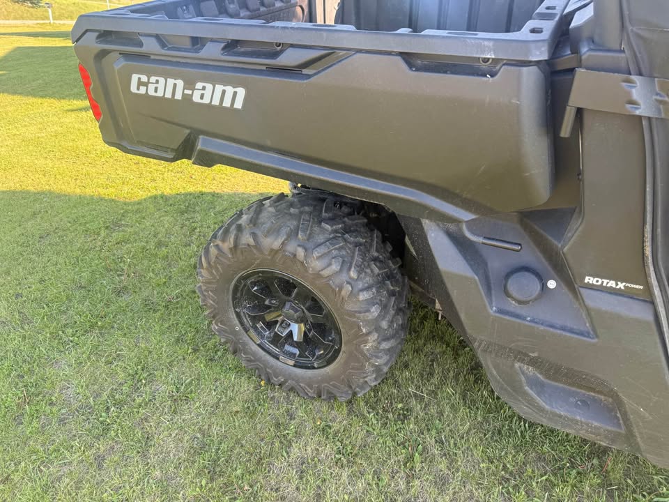 2020 Can Am defender HD 8
