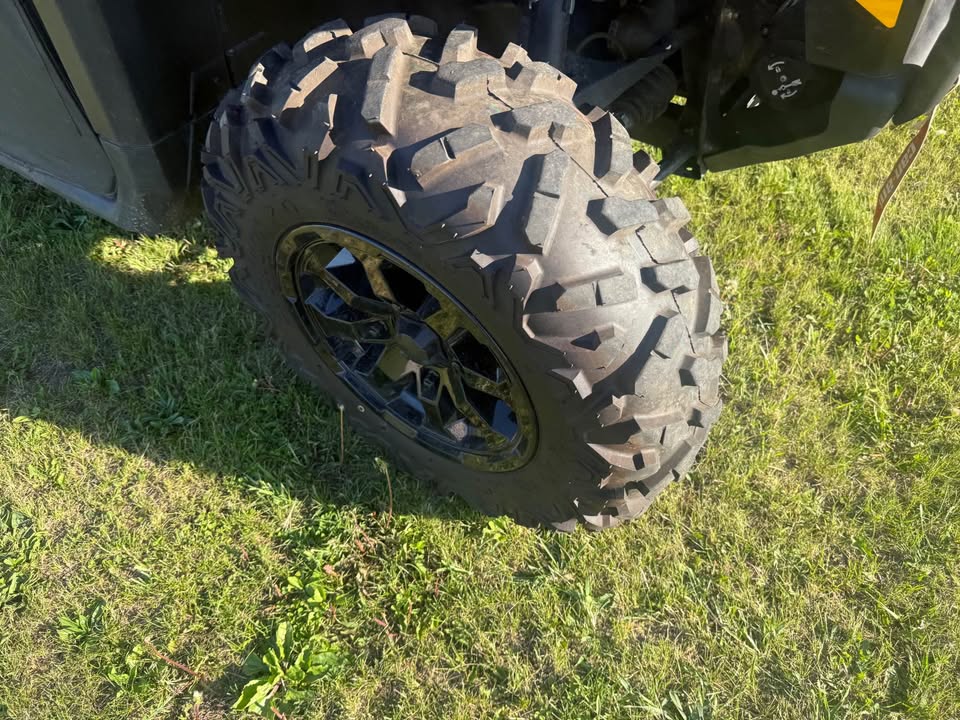2020 Can Am defender HD 8