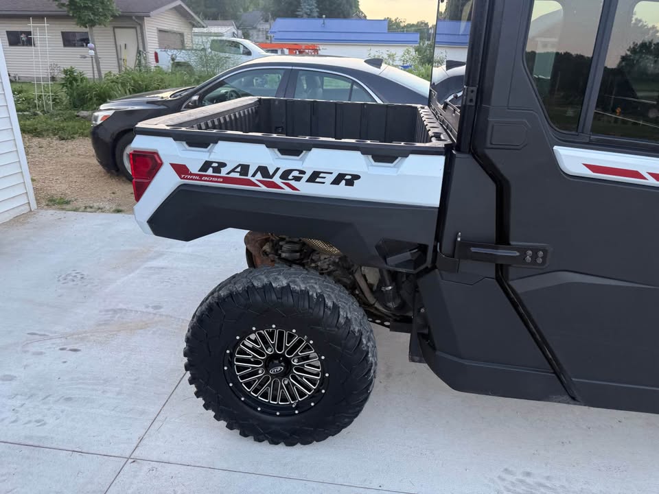 2023 Polaris Ranger 1000xp Ultimate Trail Boss
