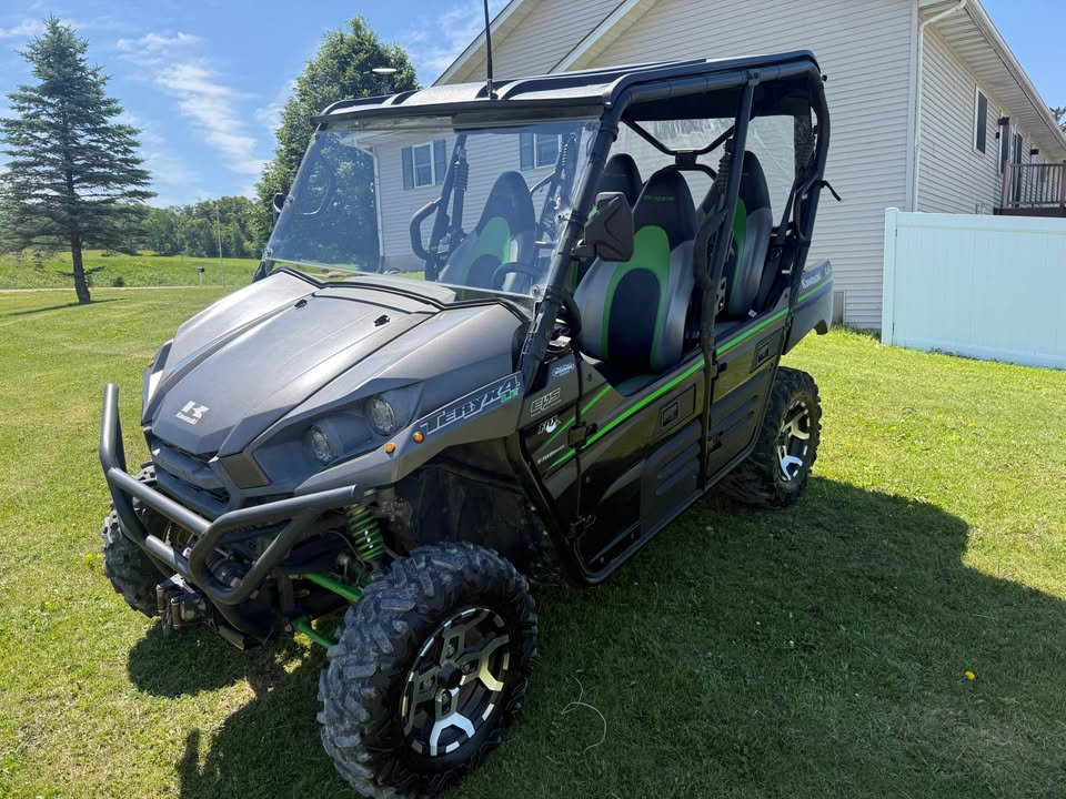 2016 Kawasaki Teryx 4 LE