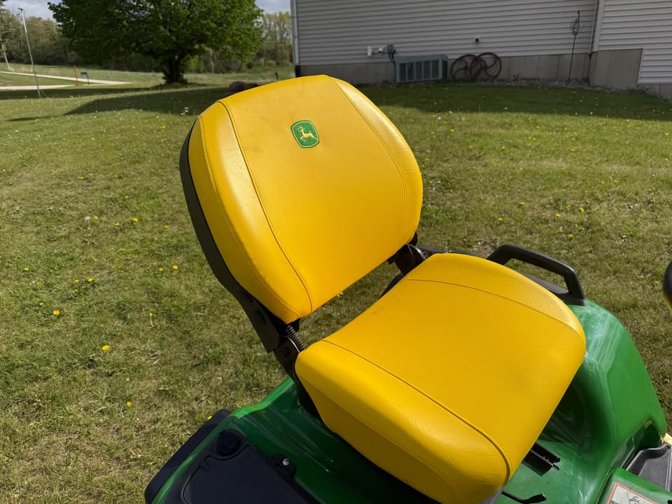 2020 John Deere X734