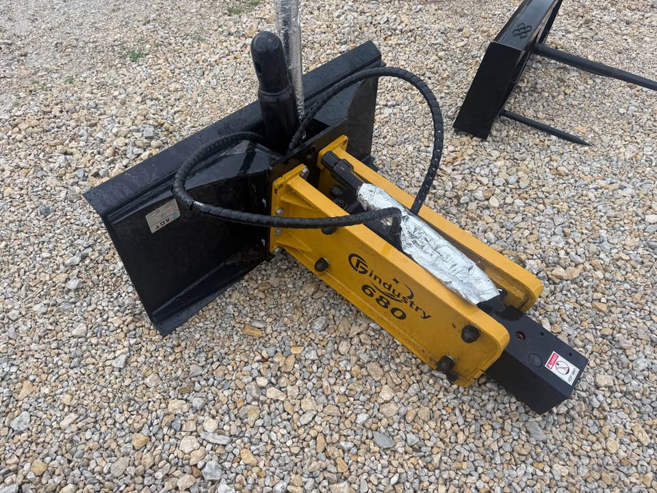 New CF Industry 680 Skid Loader Cement Breaker