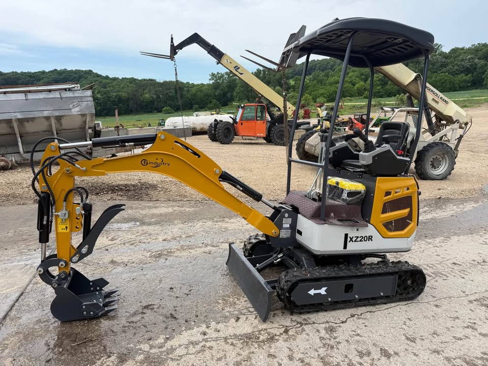 CF Industry XZ20R Mini Excavator
