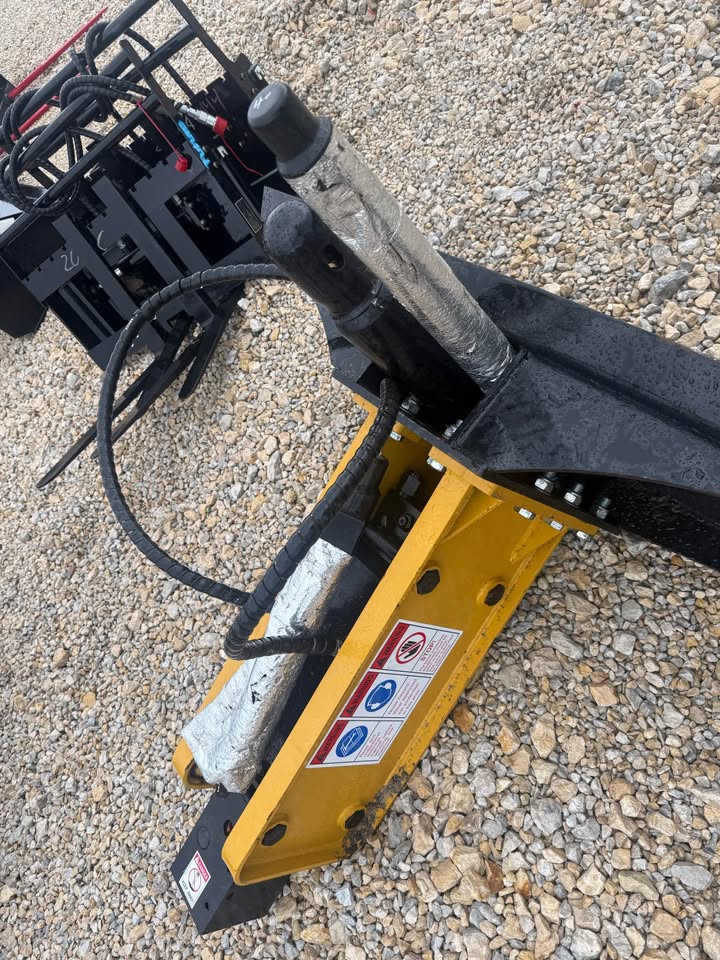New CF Industry 680 Skid Loader Cement Breaker