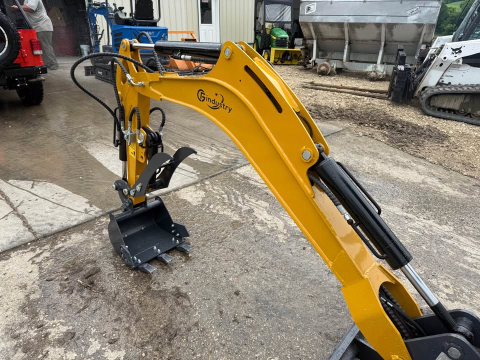 CF Industry XZ20R Mini Excavator