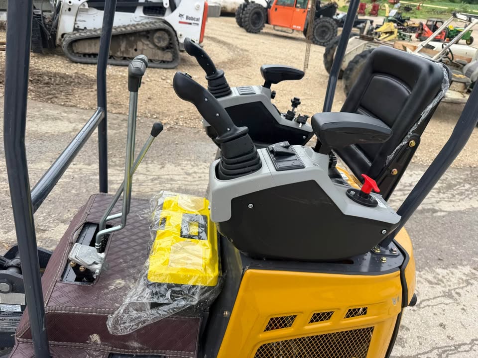CF Industry XZ20R Mini Excavator