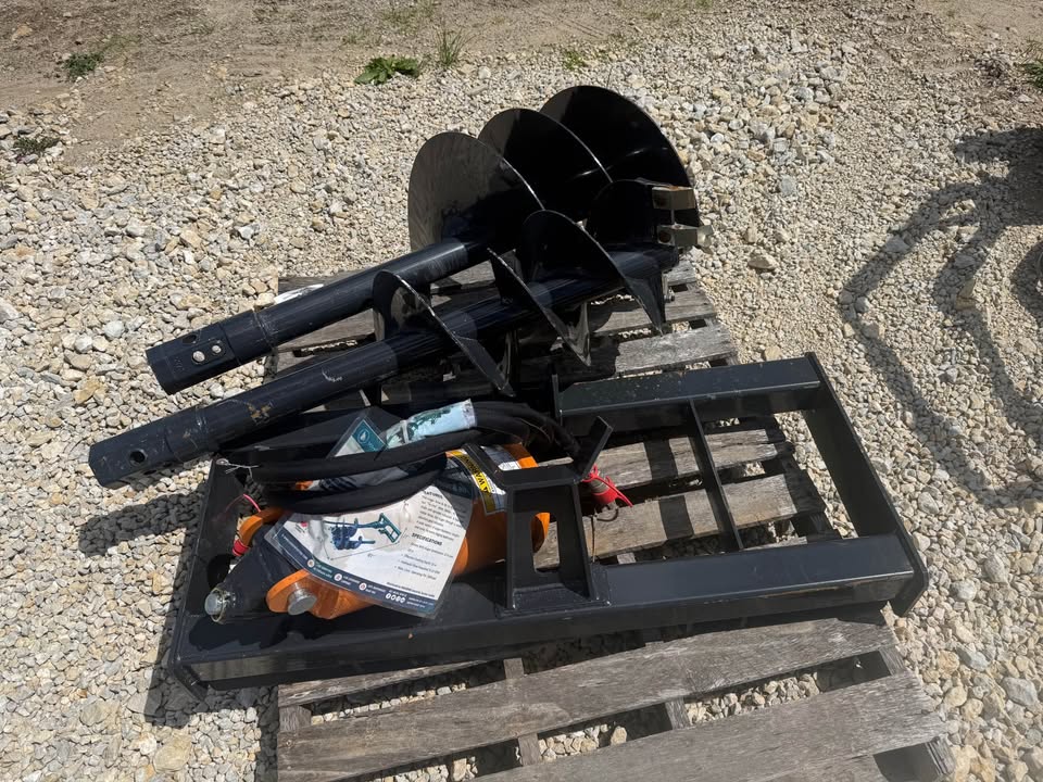 Wolverine Skidloader Post Hole Digger W/ 12”, 18” Bits