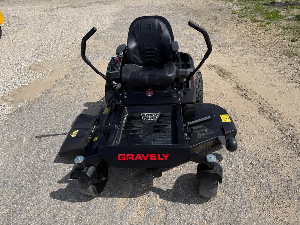 2022 Gravely 54” Zero Turn Mower