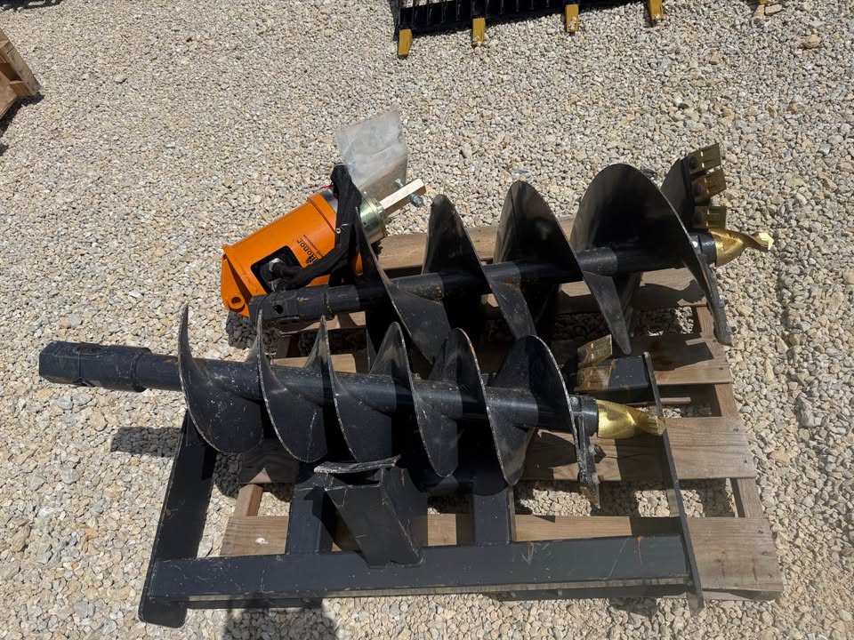Wolverine Skidloader Post Hole Digger W/ 12”, 18” Bits