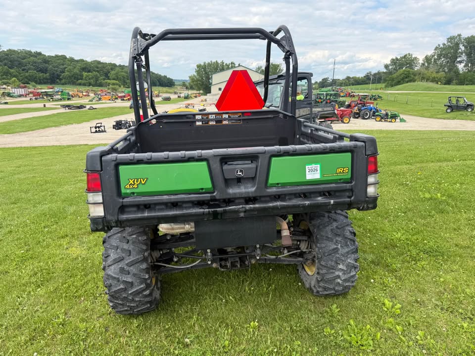 2012 John Deere 825i