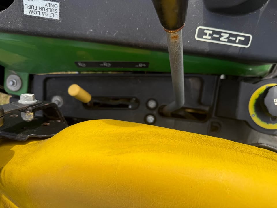 2016 John Deere 1025R