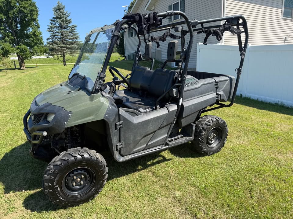 2014 Honda pioneer 700-4