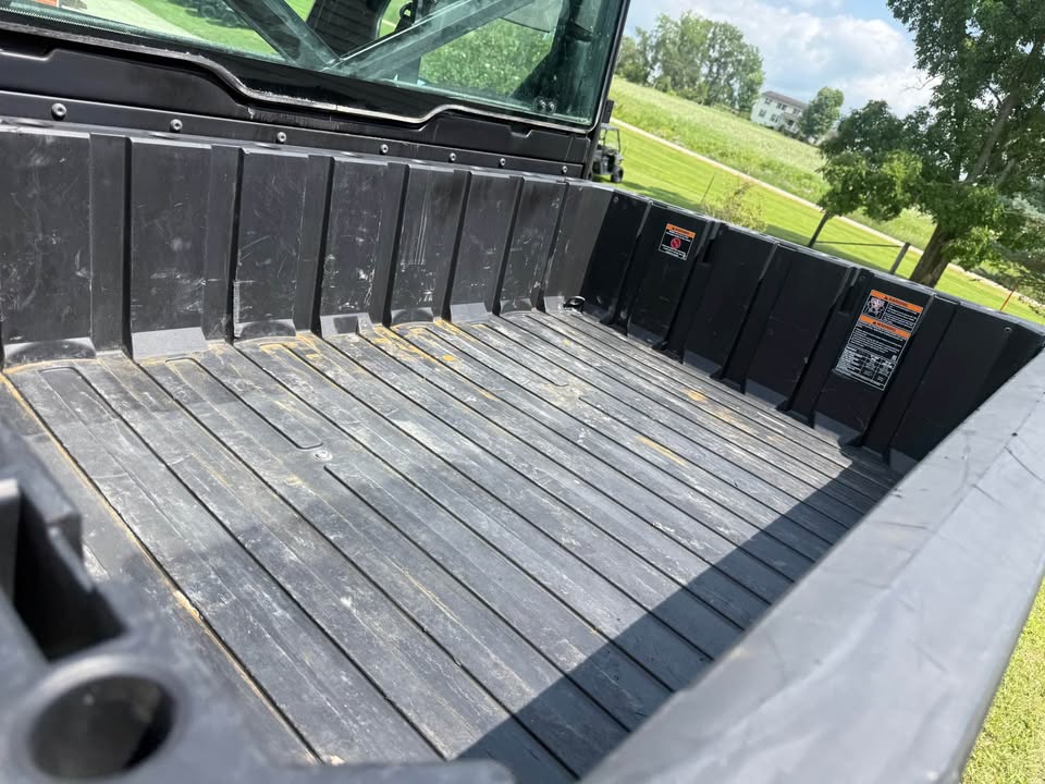 2024 Polaris Ranger 1000 XP Ultimate (SAND)