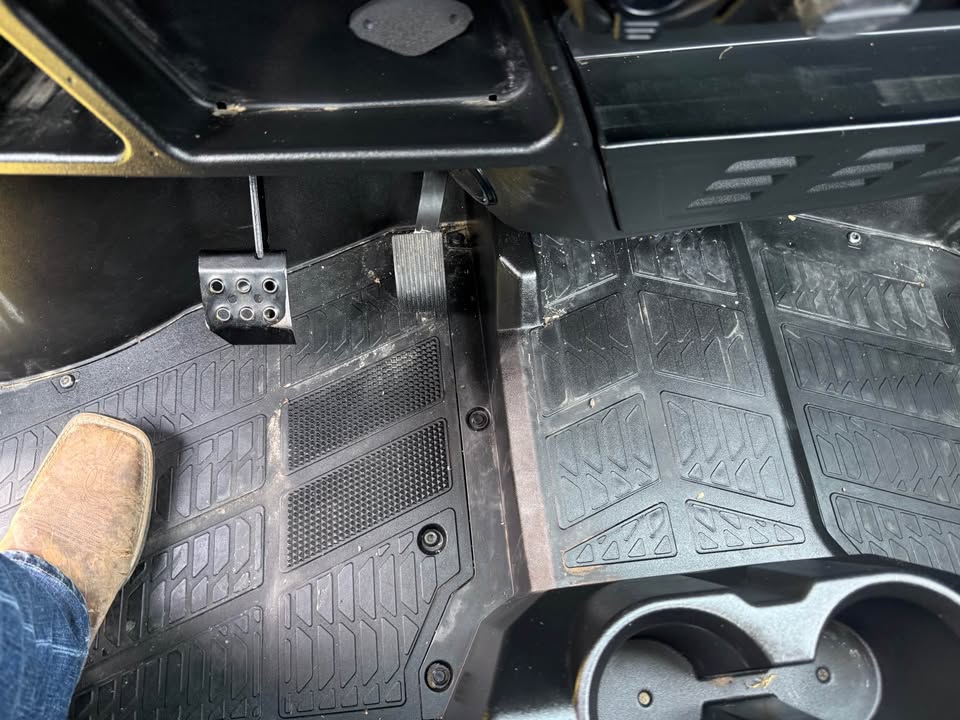 2024 Polaris Ranger 1000 XP Ultimate (SAND)