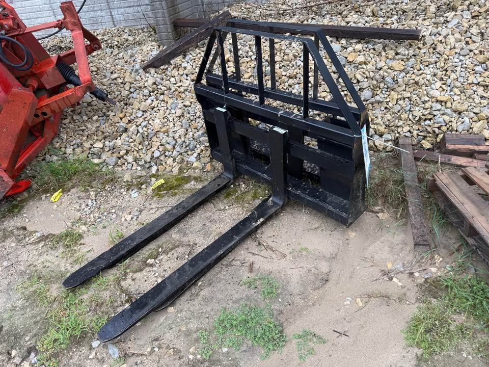 New Agrotk Skidloader Pallet Forks