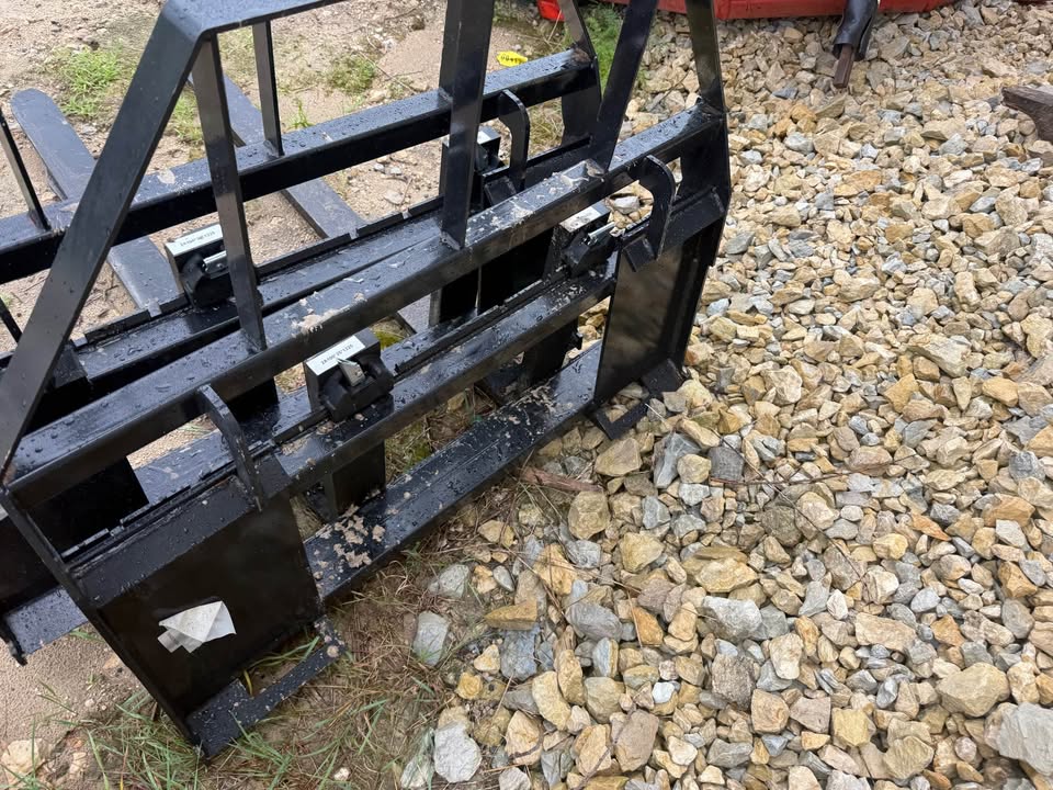 New Agrotk Skidloader Pallet Forks