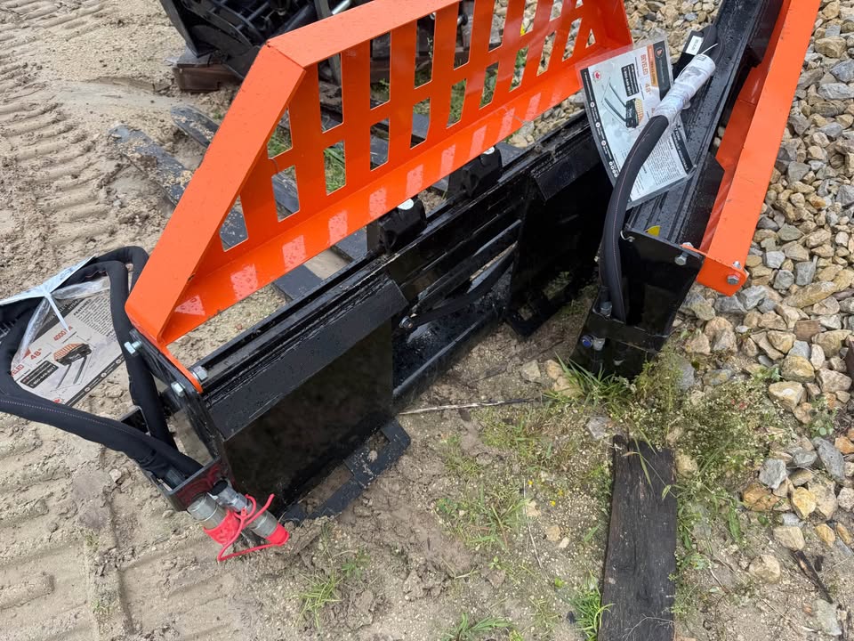 New Wolverine 48” Hydraulic Skidloader Pallet Forks