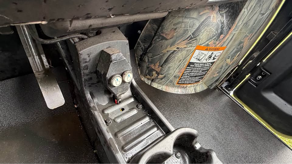 2014 John Deere XUV 825I