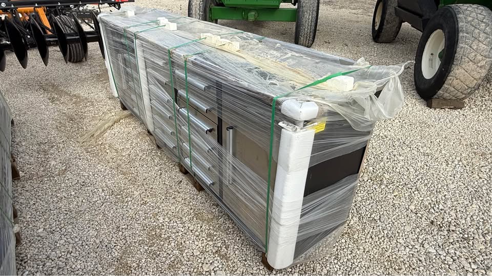 Steelman 10FT 18 Drawer Work Bench