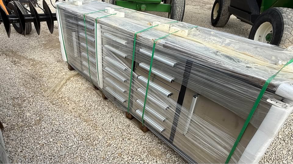 Steelman 10FT 18 Drawer Work Bench