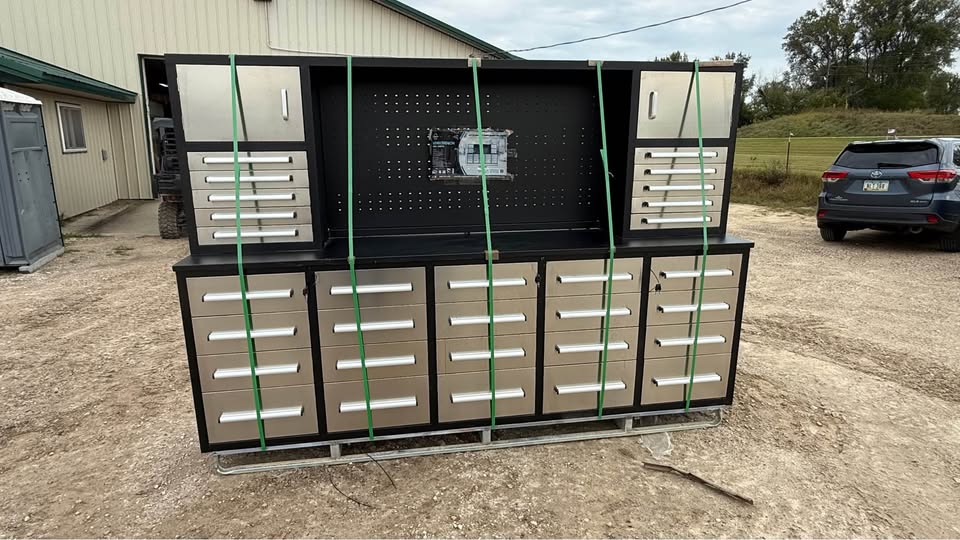 Steelman 9.5FT 30-Drawer Work Bench