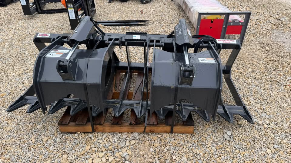 Stout XHD84-6 Skidloader Brush Grapple