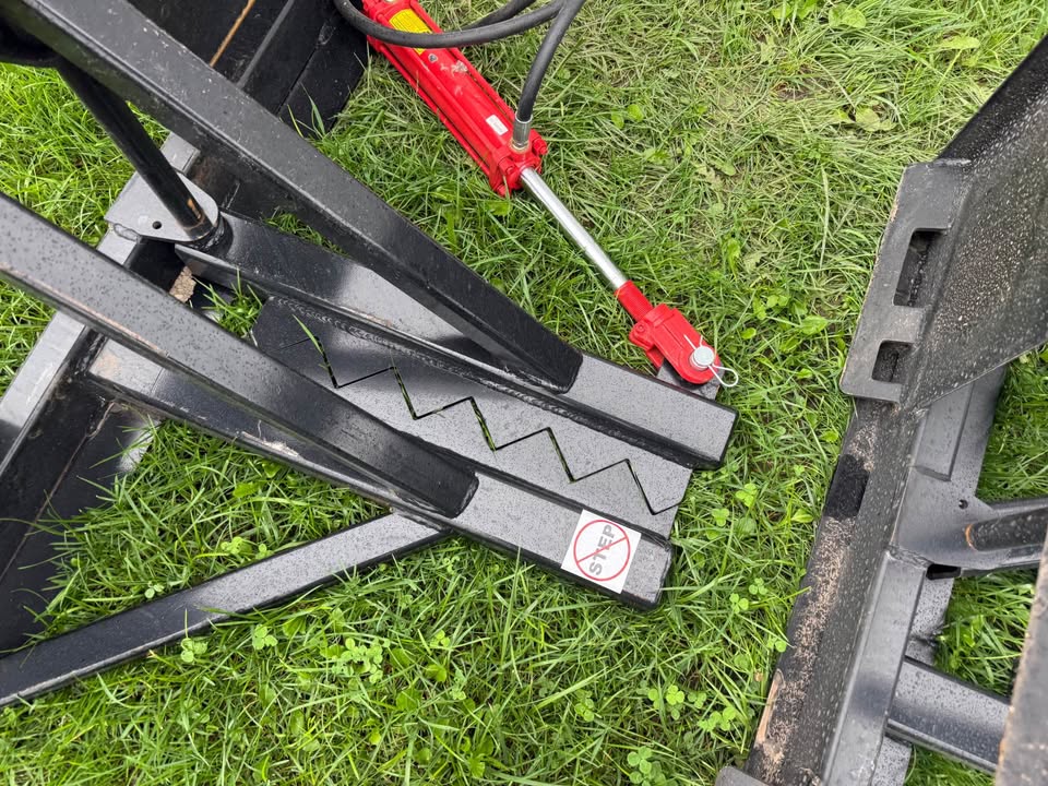 Easy Man Skidloader Tree + Post Pullers