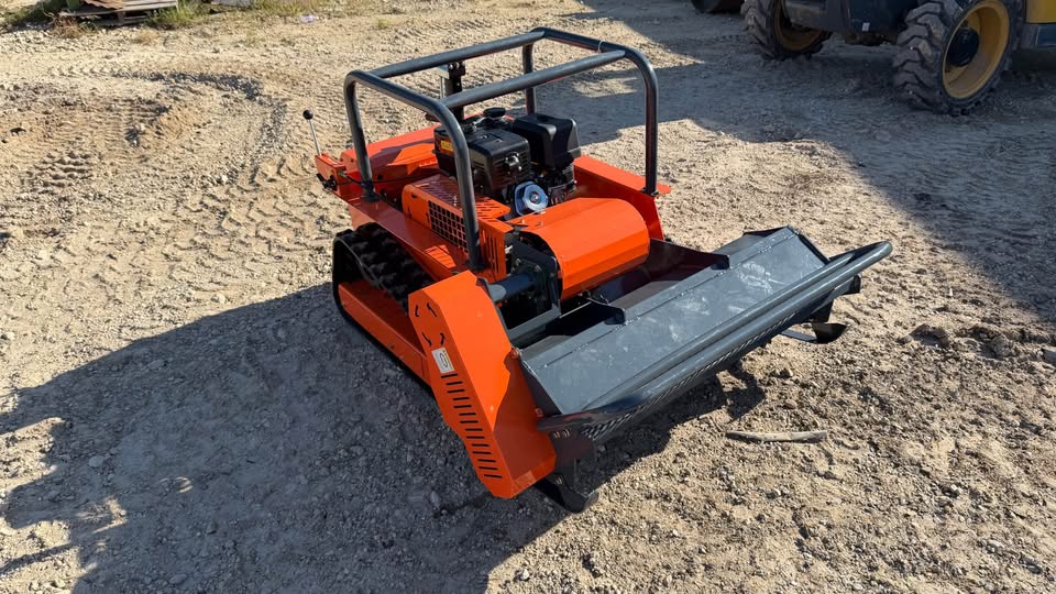 Future FT-TC24 Stand On Trencher