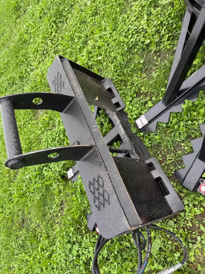 Easy Man Skidloader Tree + Post Pullers