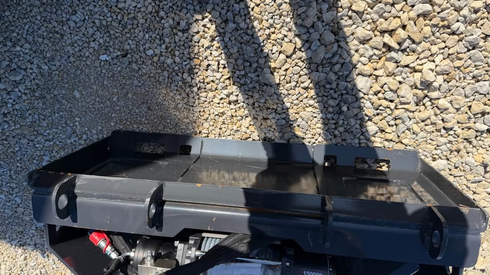 Land Honor 15k Pound Skidloader Hydraulic Winch
